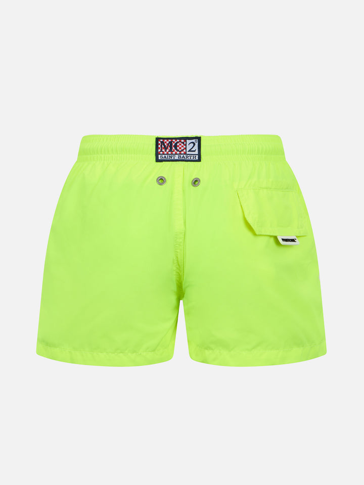Badeshorts für Jungen aus leichtem Stoff in Neongelb von Jean Lighting Pantone | PANTONE-SONDERAUSGABE