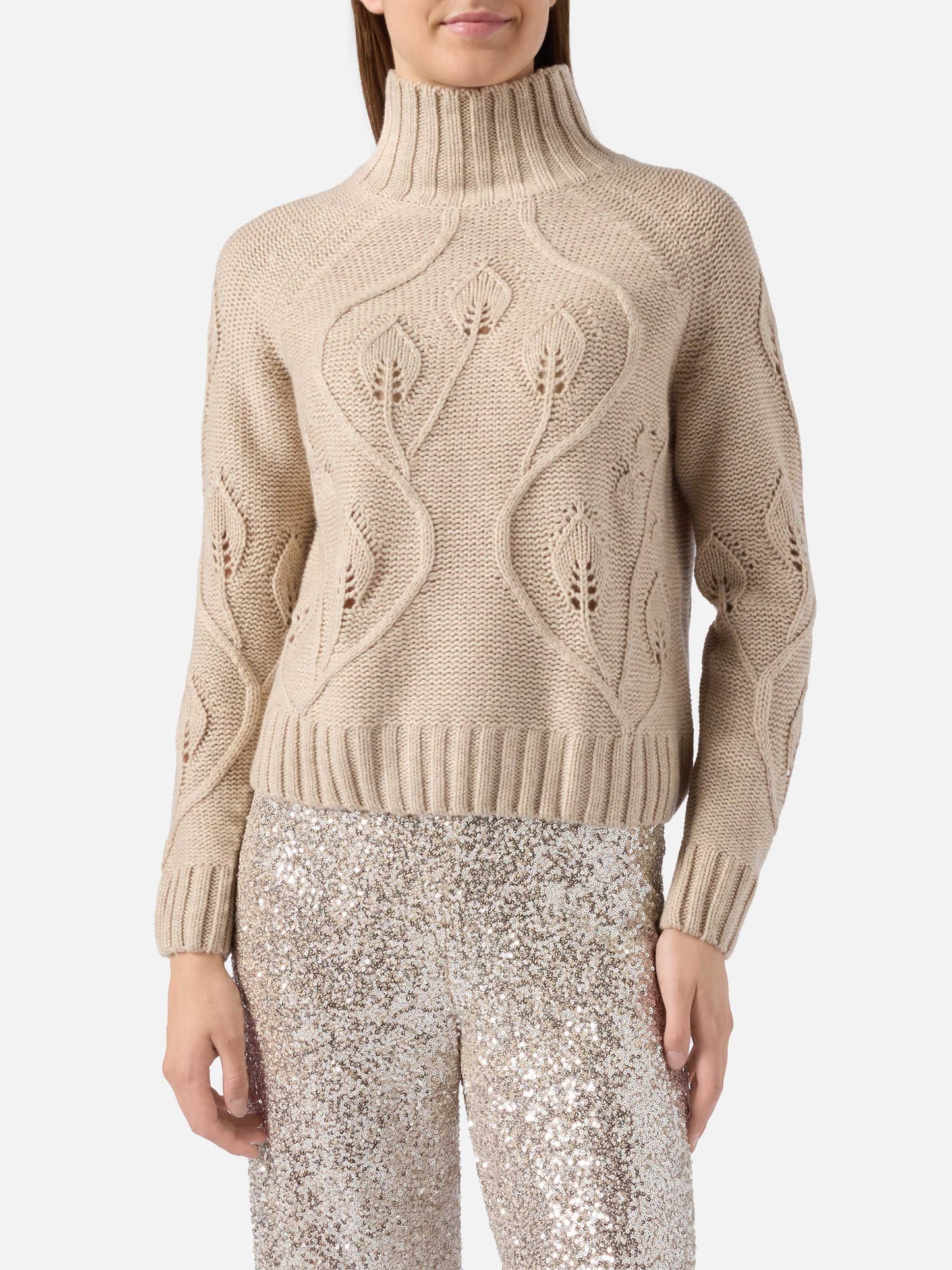 Beigefarbener Alais-Pullover mit Stehkragen aus Kaschmirmischung mit 3D-Blumen