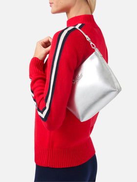 Aline Schultertasche aus silberfarbenem Laminatleder