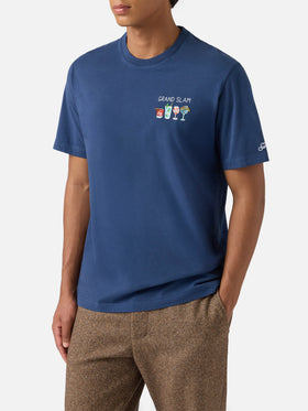 Arnott Baumwoll-T-Shirt in Blau mit Grand Slam-Stickerei und Flaschenprint