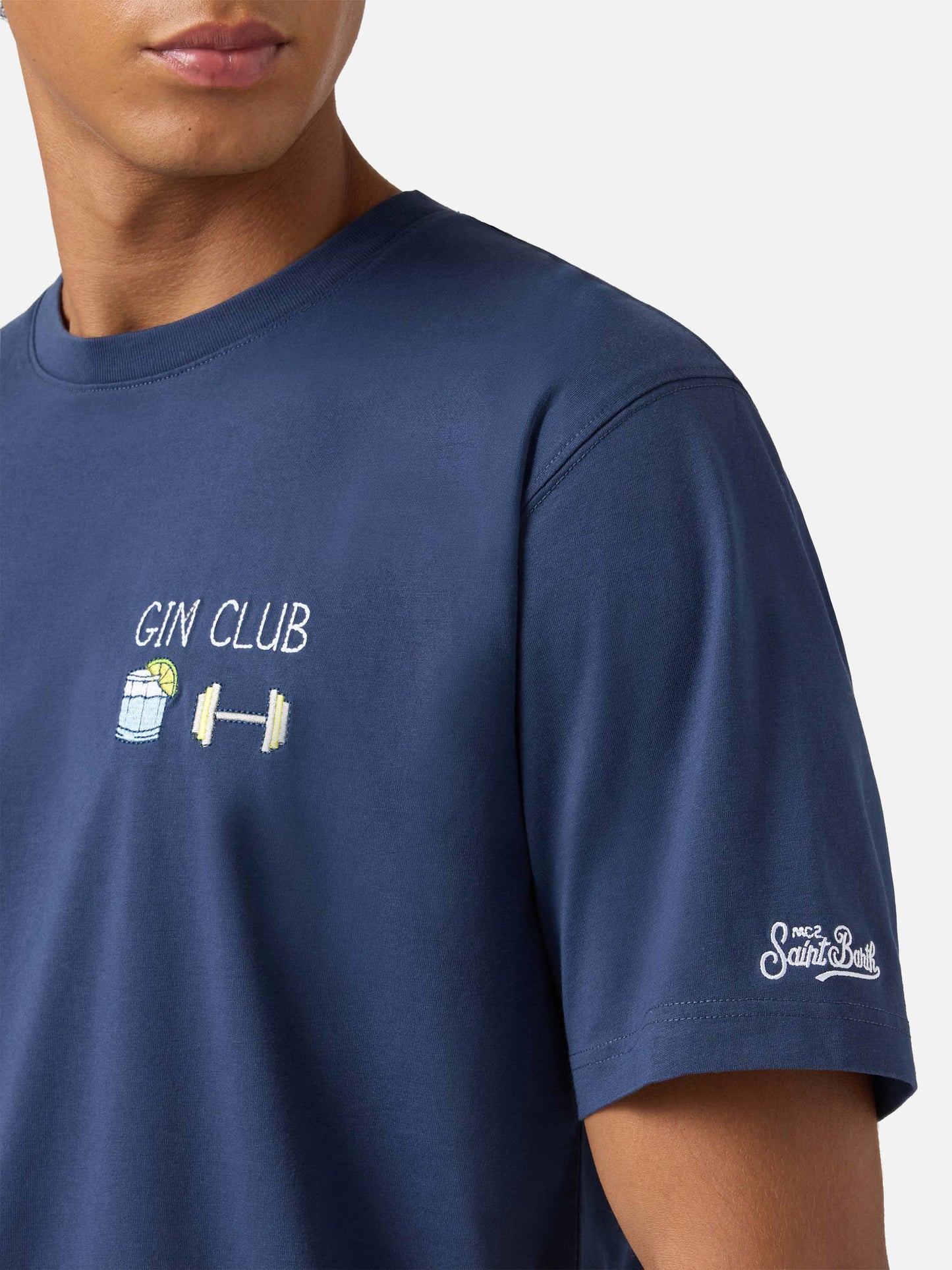 Arnott Baumwoll-T-Shirt in Blau mit Gin Club-Stickerei 