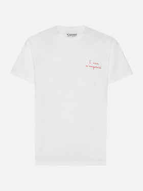 Arnott Warm Winter-Baumwoll-T-Shirt in Weiß mit E nun m'angoscià-Stickerei | VACANZE DI NATALE SPECIAL EDITION