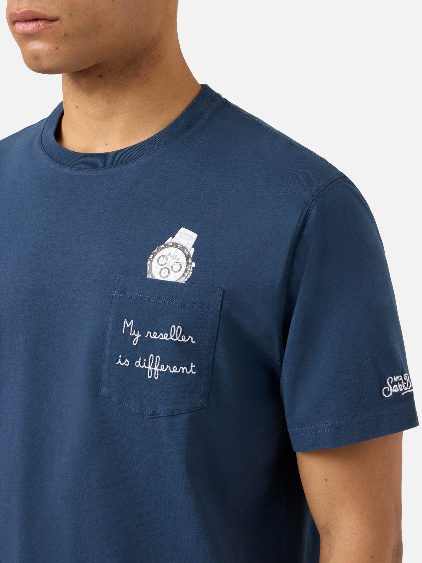 T-shirt Austin bleu avec broderie montre et « My Reseller Is Different » 