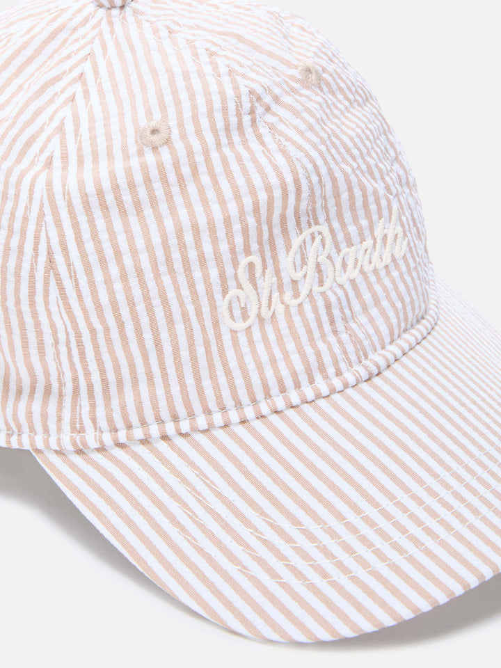Baseball cap with visor in cotton seersucker with beige and white stripes