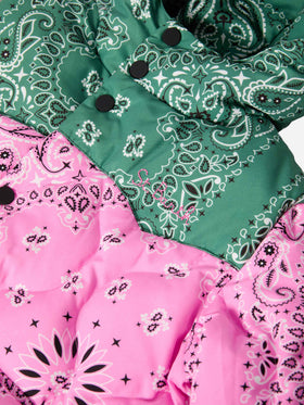 Kapuzen-Daunenjacke Baxter Jr. mit Bandana-Print