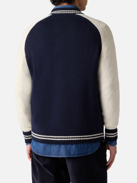 Marineblaue Strickbomberjacke im College-Stil von Benjamin