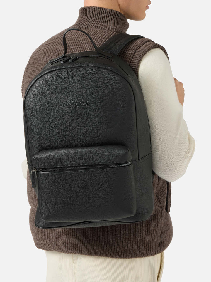 Rucksack aus schwarzem Leder