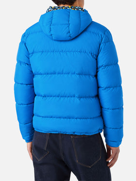 Gepolsterte Daunenjacke mit Kapuze in Bluette mit ducky print-Futter 