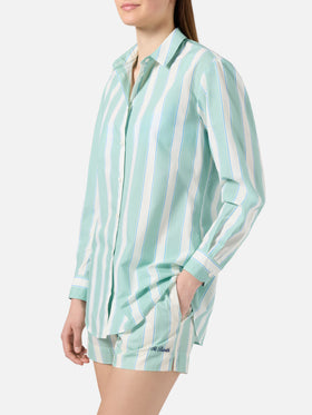 Camisa Brigitte de algodón con rayas verdes y bordado Sport Club 