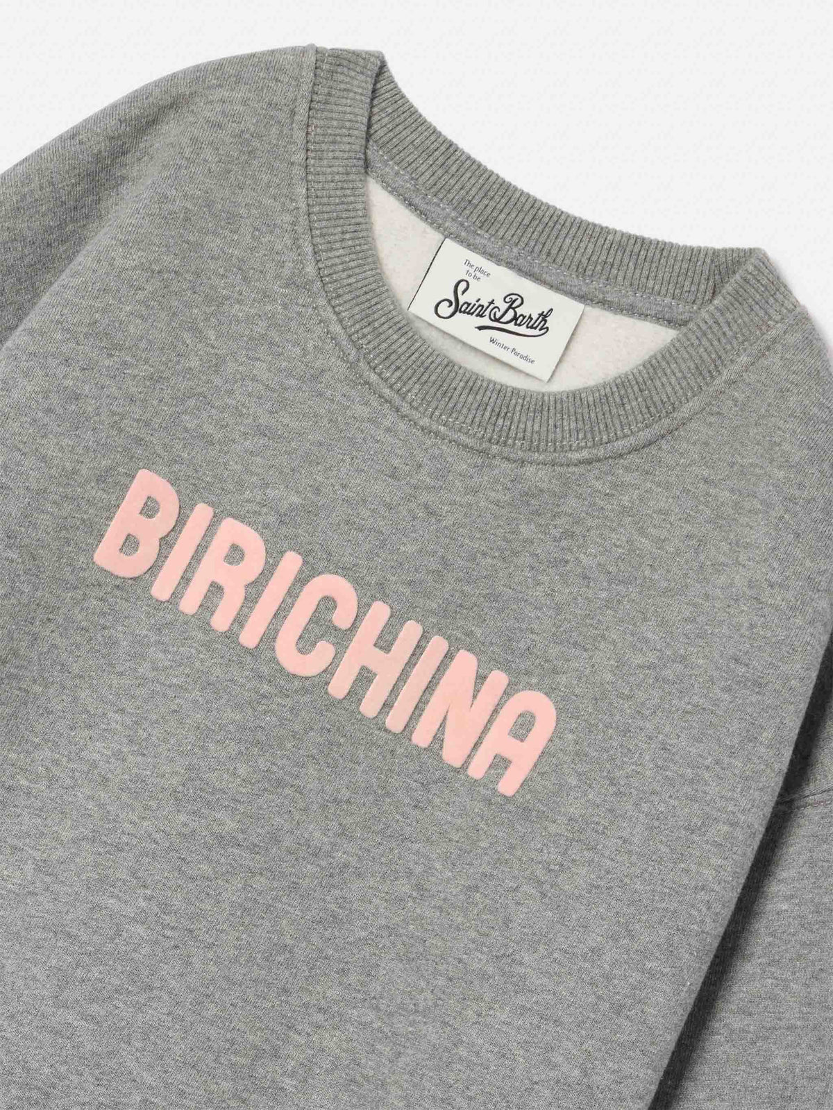 Graues Sweatshirt aus Briony Baumwollmix mit Birichina-Flockprint 