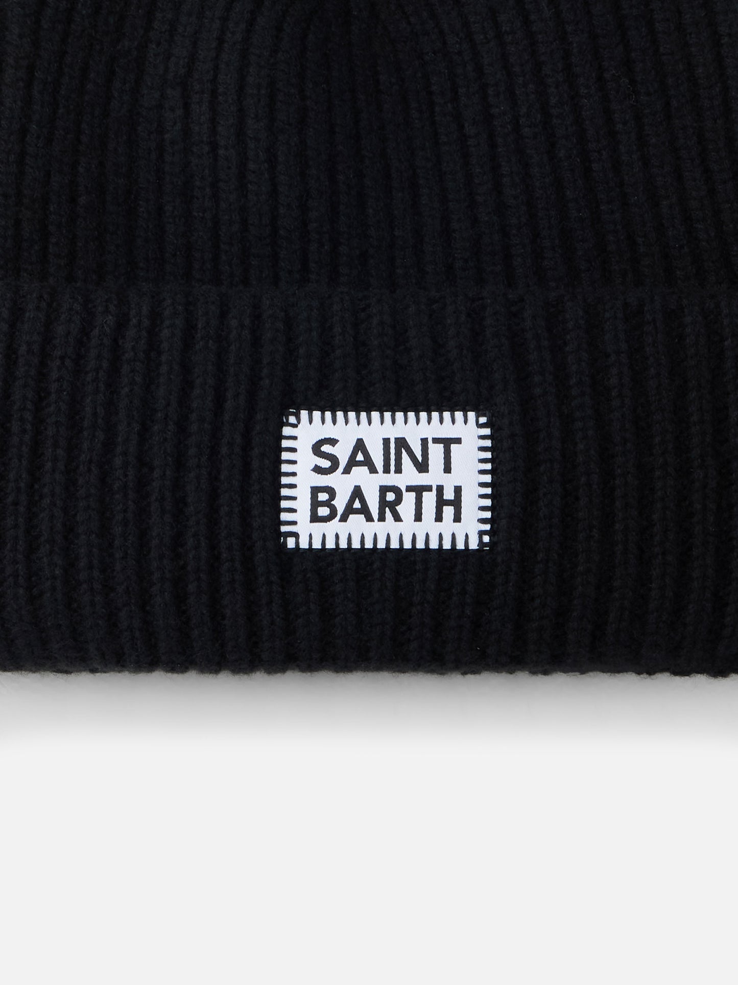 Schwarze, gerippte Damenmütze „Berry“ mit Saint-Barth-Aufnäher