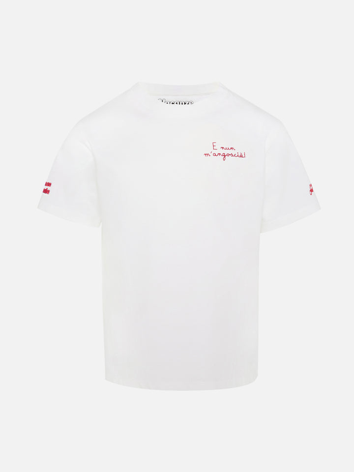 Cameron Warm winter cotton T-shirt in white with E nun m’angoscià! embroidery | VACANZE DI NATALE SPECIAL EDITION