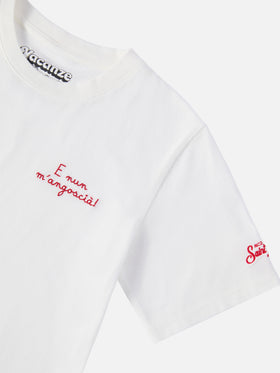 Cameron Warm winter cotton T-shirt in white with E nun m’angoscià! embroidery | VACANZE DI NATALE SPECIAL EDITION