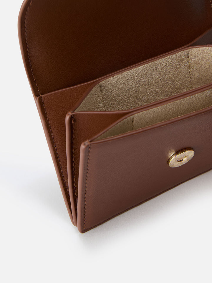 Portacarte marrone in pelle con stampa logo