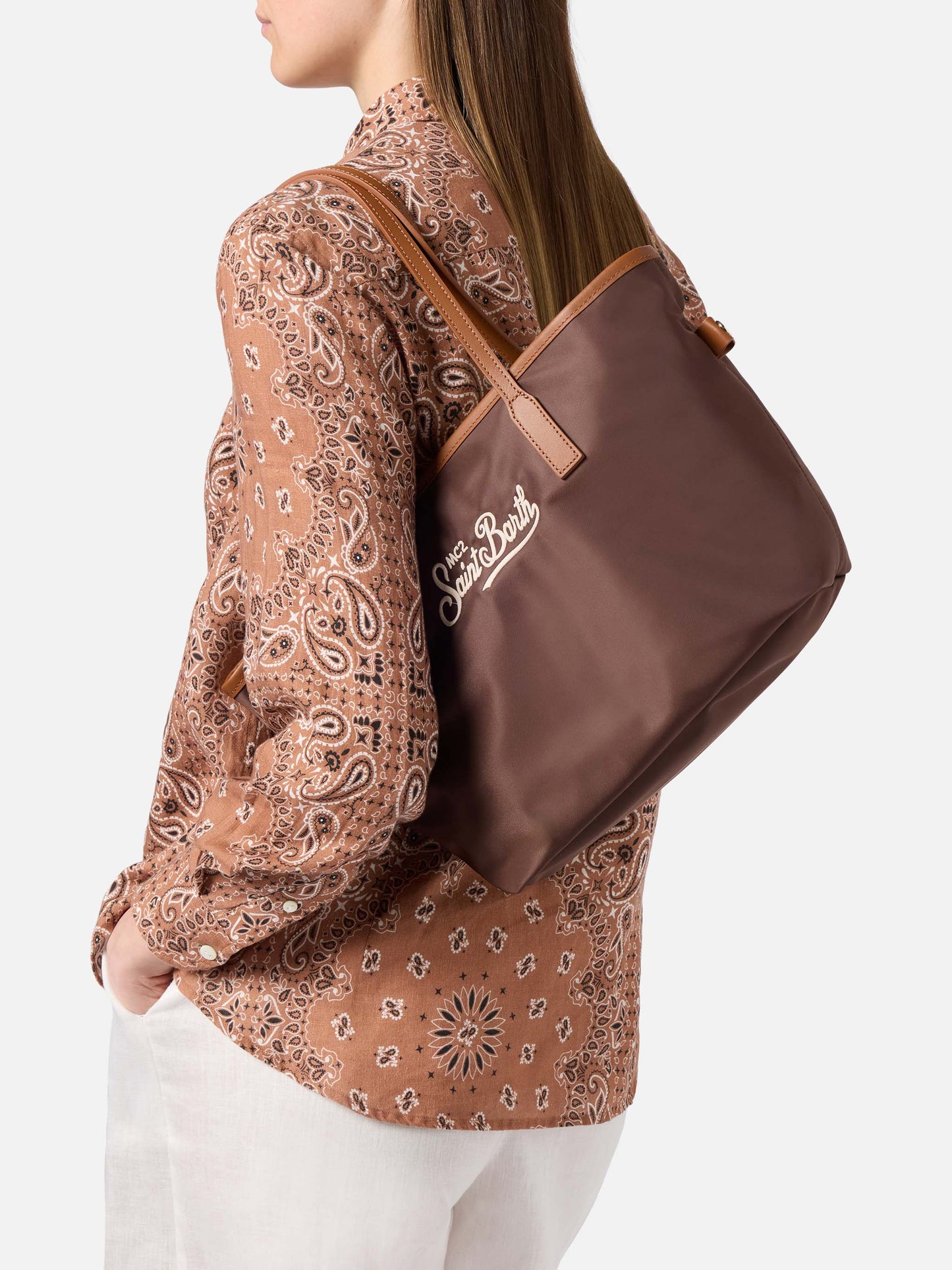 Sac Brown City medium en nylon 