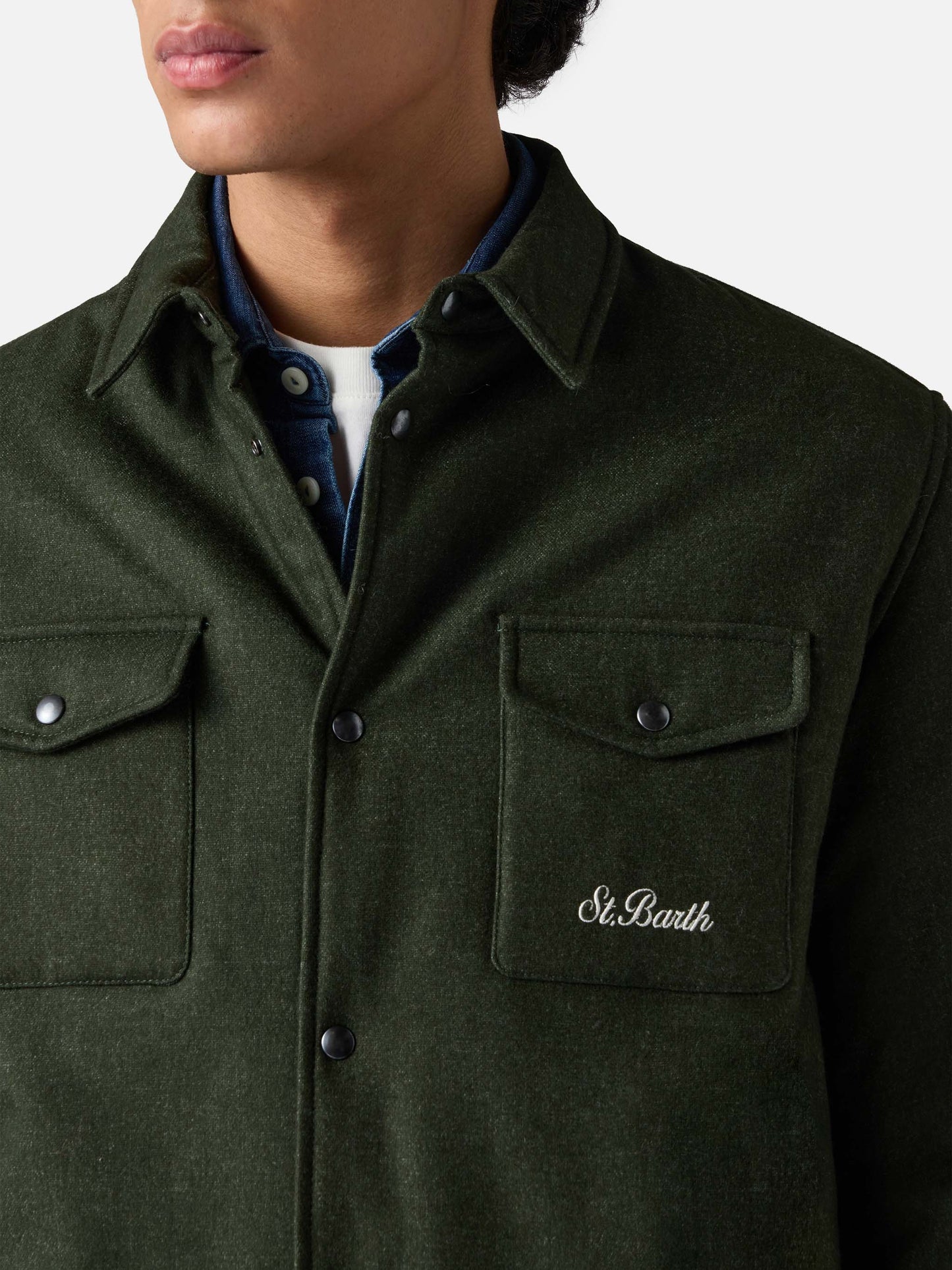 Sobrecamisa verde Wooly Chalet con bordado St. Barth 