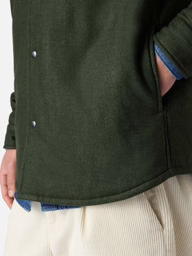 Sobrecamisa verde Wooly Chalet con bordado St. Barth 