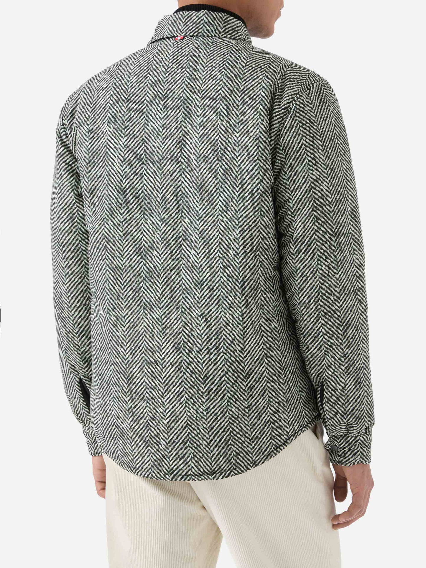 Sobrecamisa Chalet de tejido técnico con estampado de espiga 