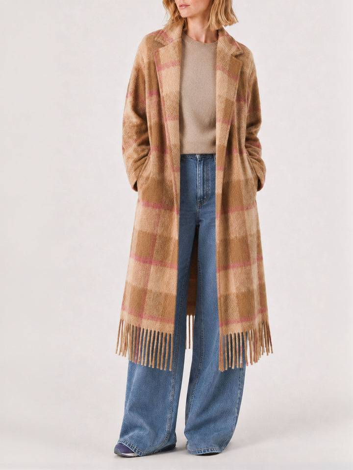 Manteau long Charlot marron avec franges et motif à carreaux 