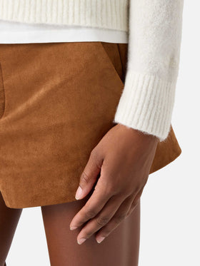 Pull col rond Lucille en maille douce mélangée d’alpaga et de laine coloris off white avec logo brodé 