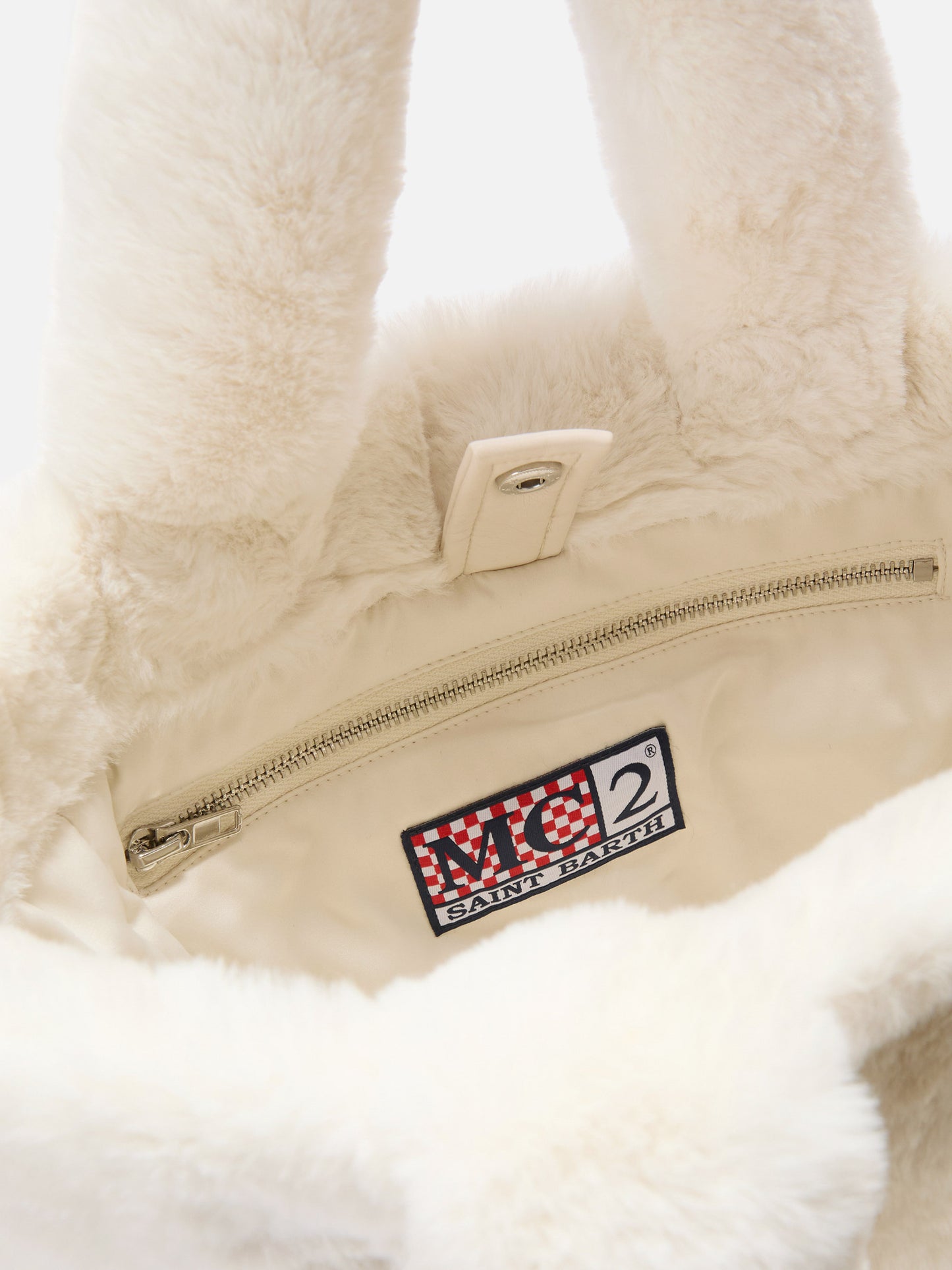 Colette Soft Handtasche aus weißem Kunstpelz