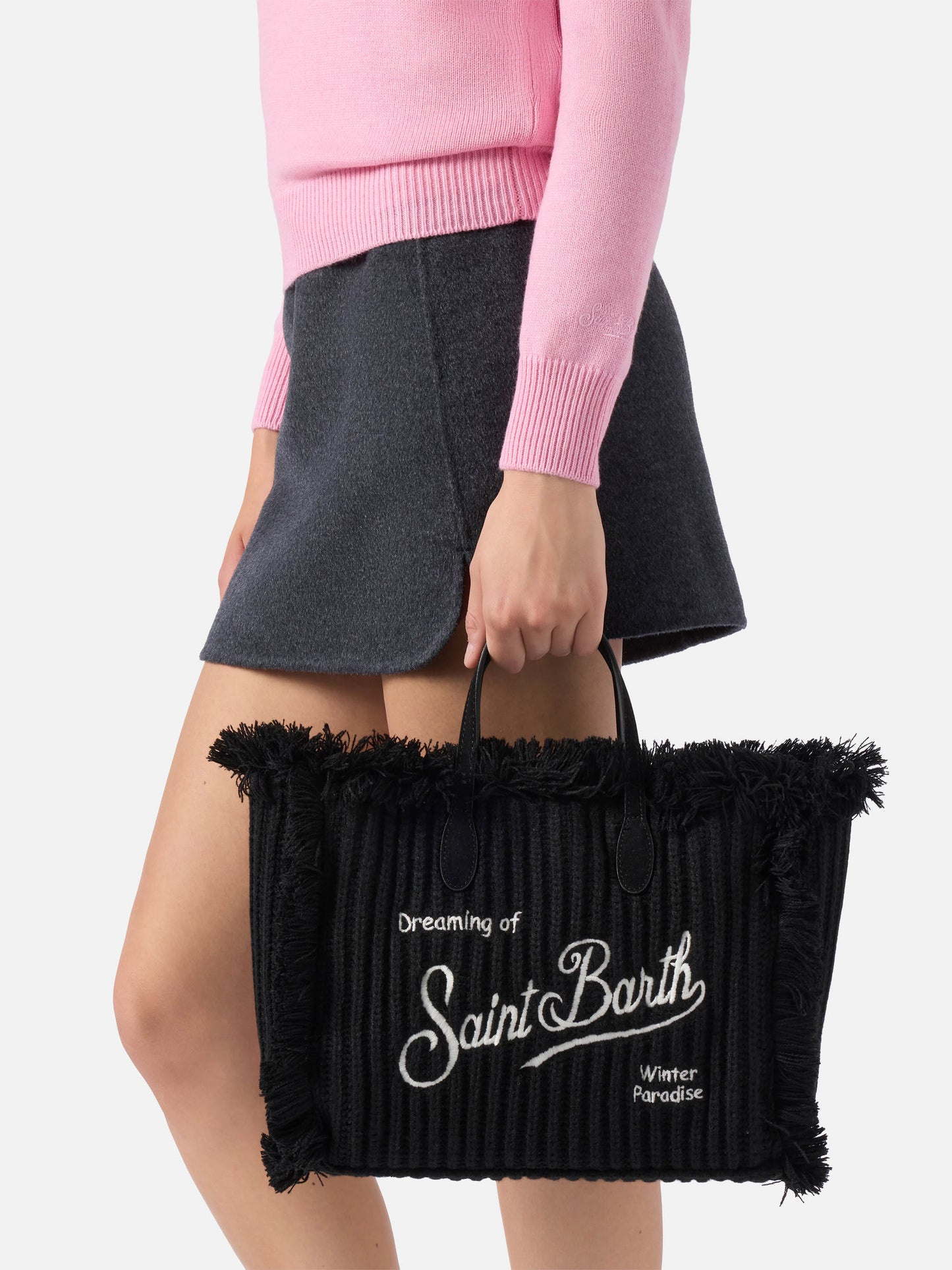 Colette Handtasche aus gerippter Wolle in Schwarz mit geflochtenem Wolleffekt