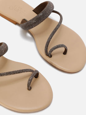 Sandales anneau Cora avec strass marron 
