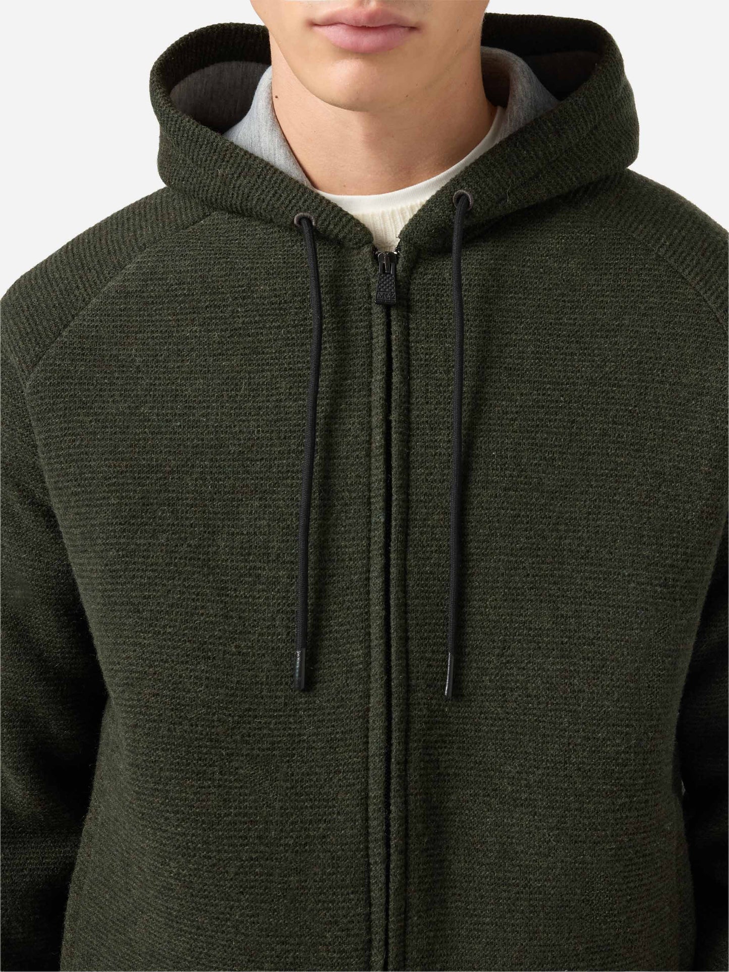 Carrell Strickjacke mit Reißverschluss und Kapuze in Militärgrün
