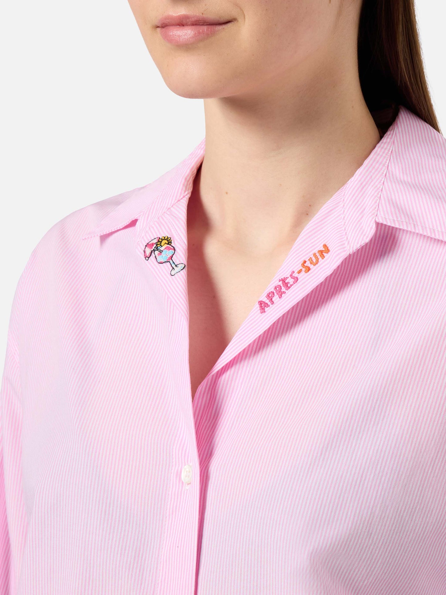 Camisa Cristal de popelina de algodón a rayas rosas con bordado 