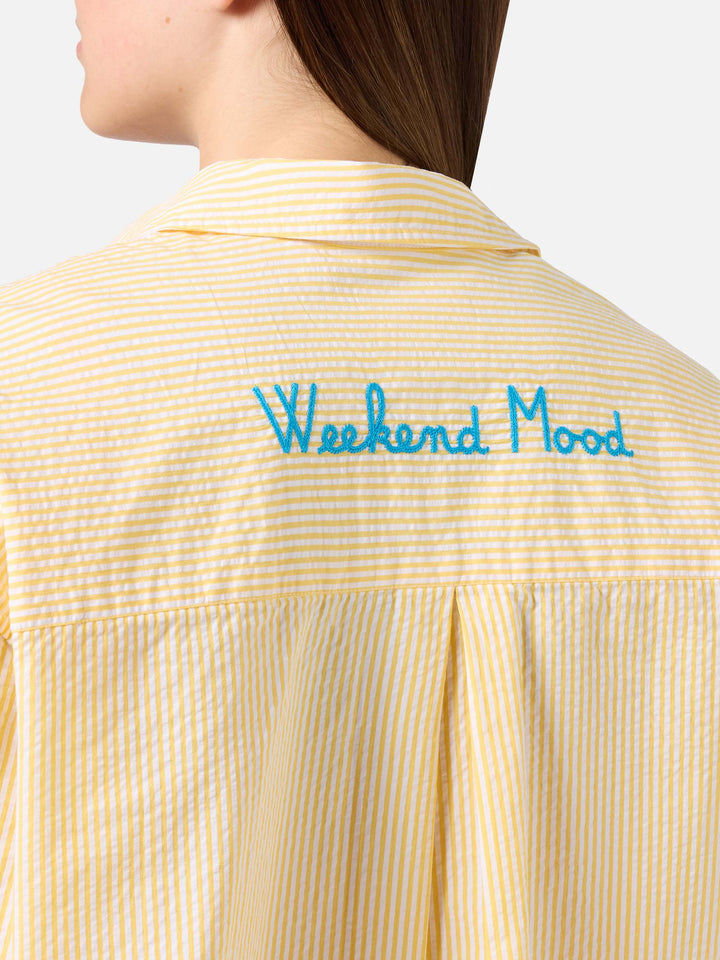 Chemise Cristal en seersucker rayé jaune avec broderie Weekend Mood 