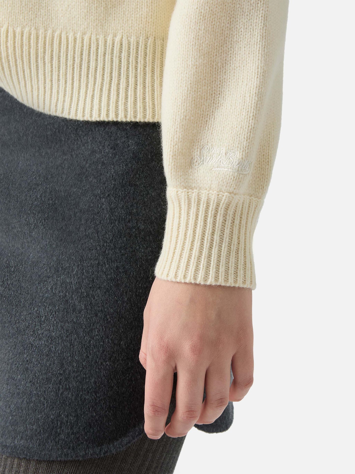 Danya-Pullover aus Wollmischung mit Perlenapplikationen