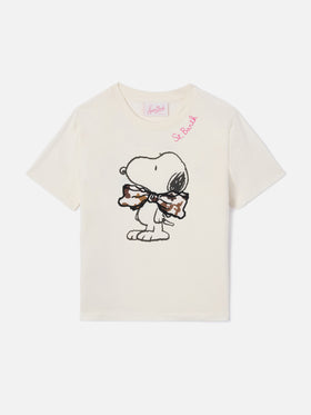 Camiseta Elly con estampado de Snoopy y logotipo bordado | Edición Especial 