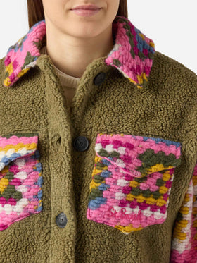 Surchemise Elys vert militaire avec détails au crochet 