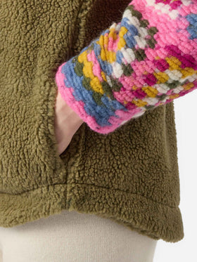 Surchemise Elys vert militaire avec détails au crochet 
