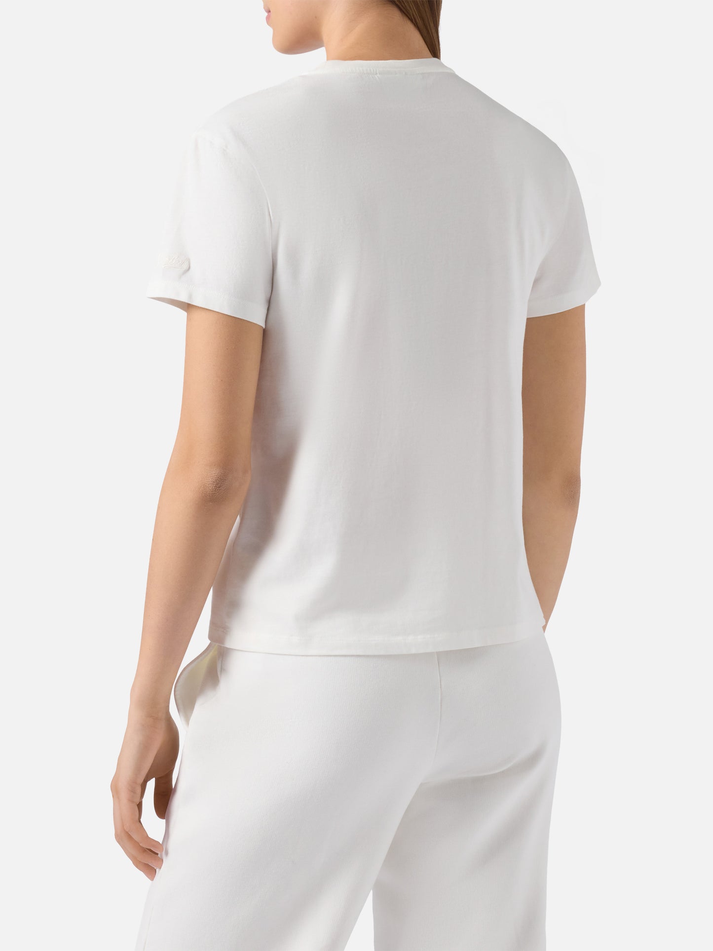Weißes Emilie T-Shirt aus Baumwolle mit Love is in the air-Stickerei 