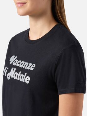 Emilie Baumwoll-T-Shirt in Schwarz mit „Vacanze di Natale“-Glitzerdruck | VACANZE DI NATALE SONDERAUSGABE