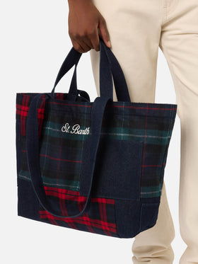 Bolso esencial tote con denim patchwork y tartán 