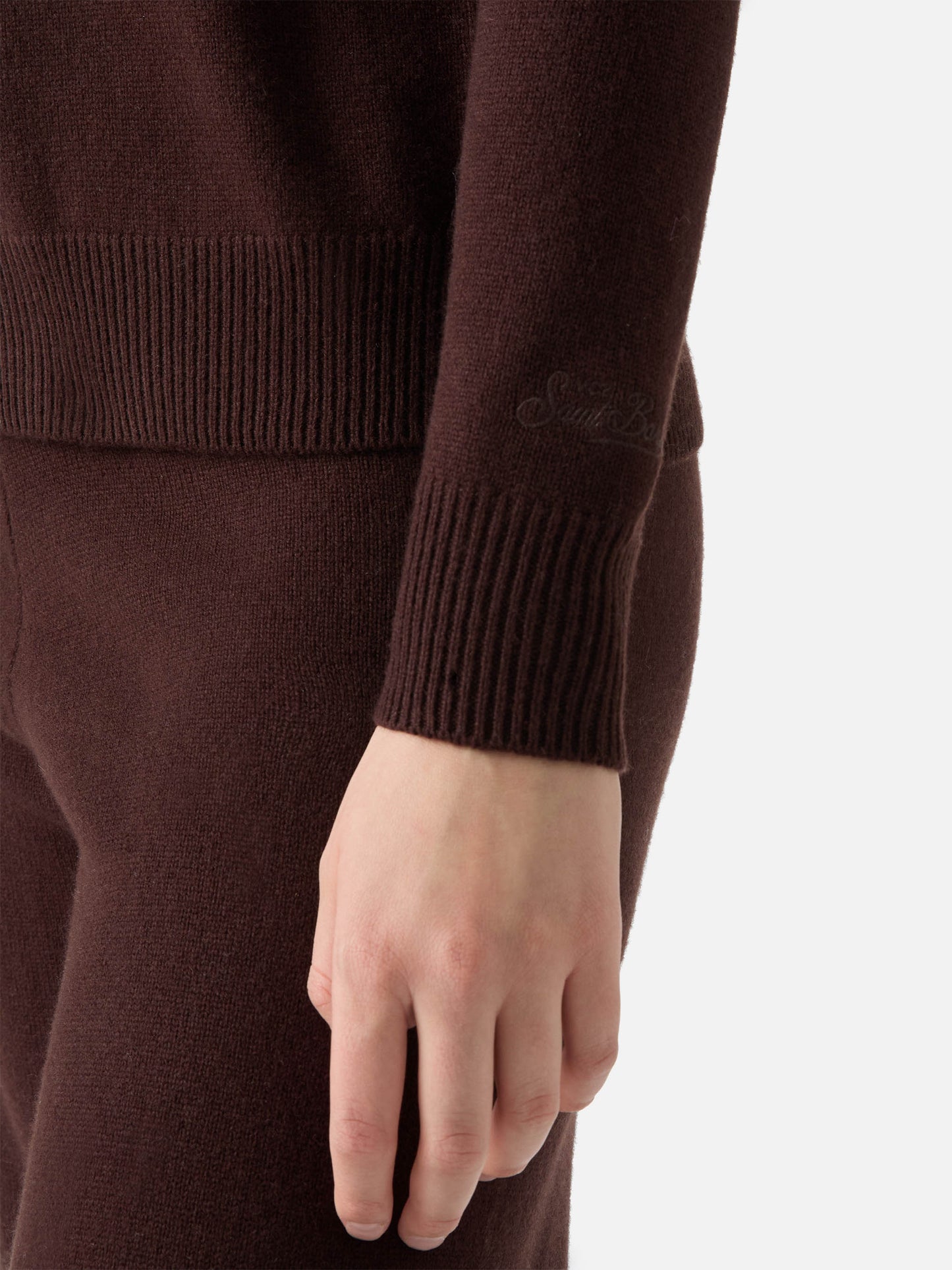 Brauner Eze-Wollpullover mit Polokragen