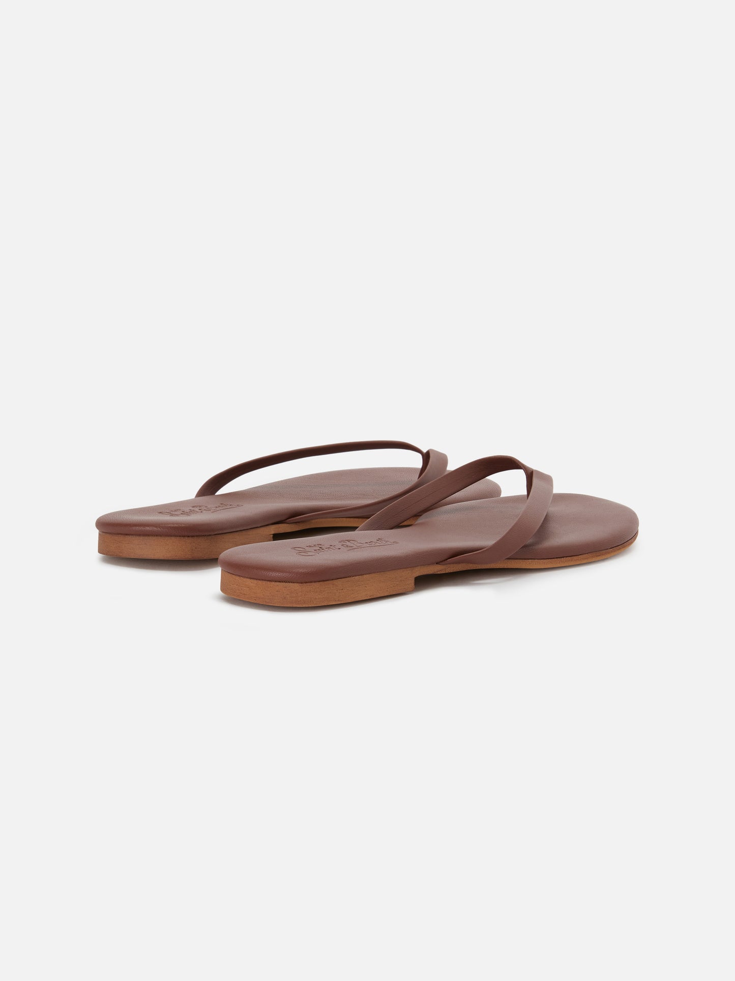 Tongs Essentials en cuir véritable marron 