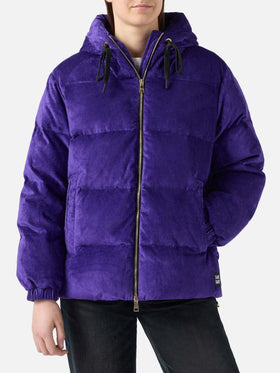 Chaqueta acolchada con capucha Geneve de pana morada 