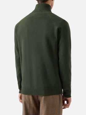 Militärgrüne Strickjacke Galway aus 100% Lammwolle