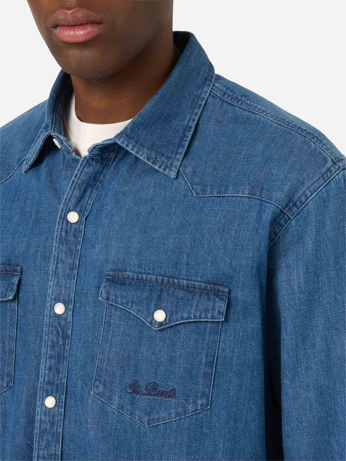 Camicia Greg azzurra in denim con finitura stone wash