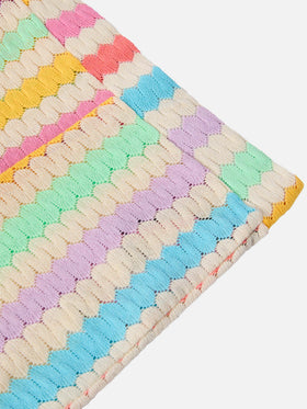 Pantalon en raschel évasé Gwenda Jr avec motif chevrons verticaux 
