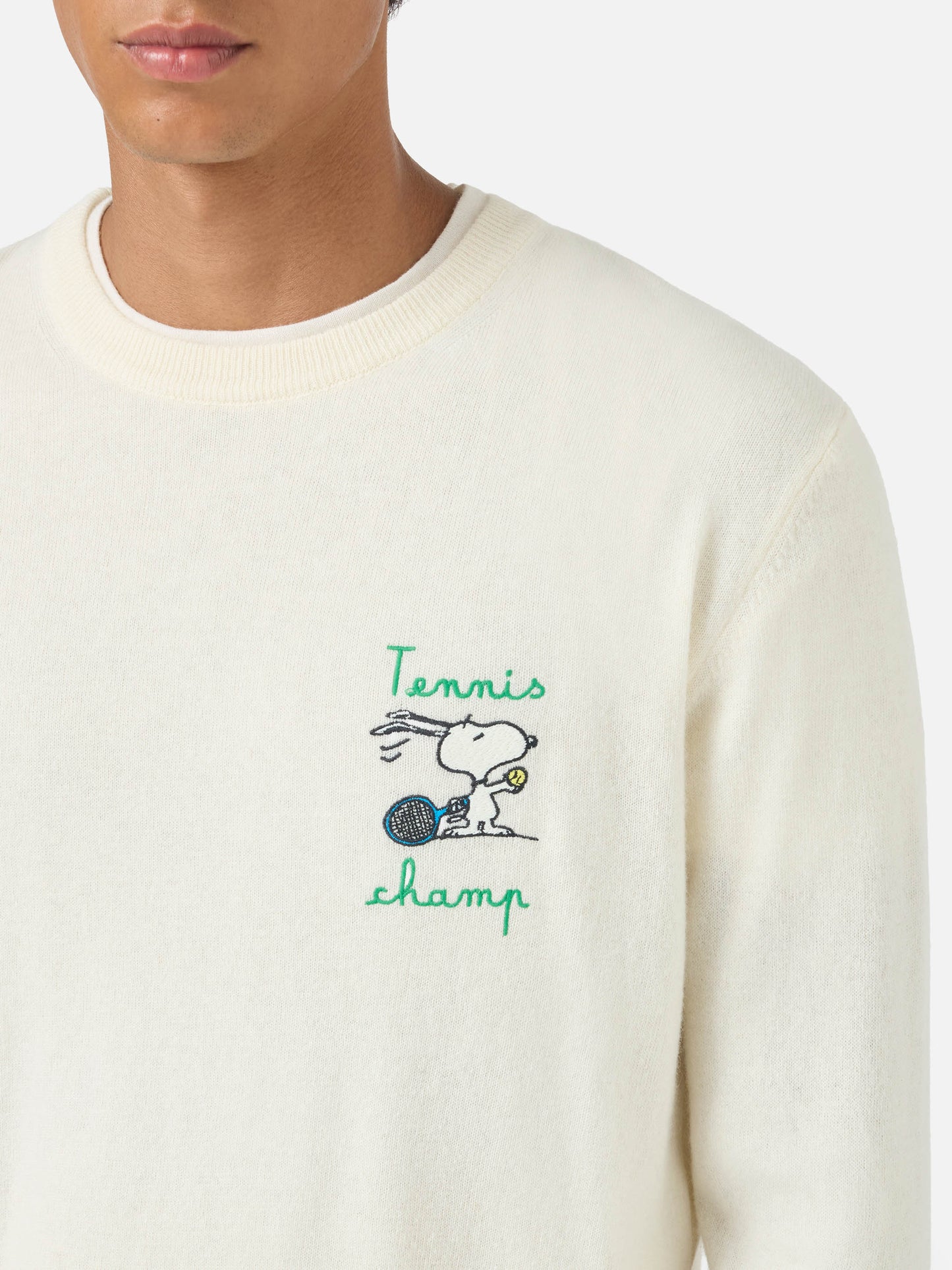 Suéter de cuello redondo Heron con bordado Snoopy tennis champ | SNOOPY PEANUTS SPECIAL EDITION 
