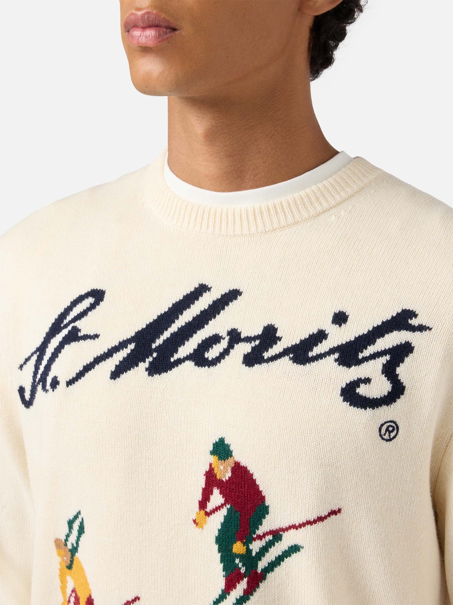 Heron-Pullover in Weiß mit Jacquardmuster einer Postkarte aus St. Moritz Ski