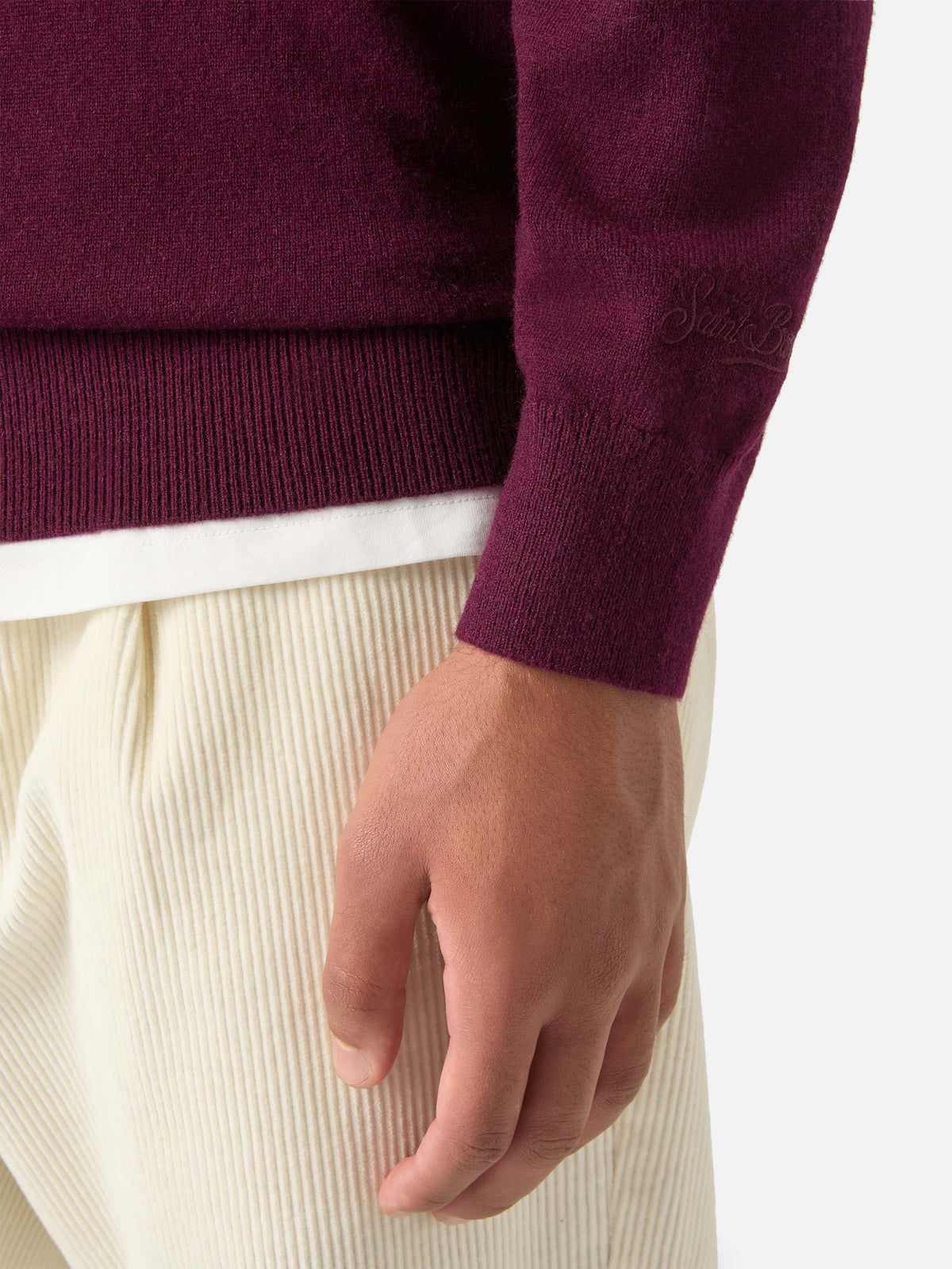Maglia girocollo Heron Light bordeaux in misto lana e cashmere con ricamo Don't Spend, Invest