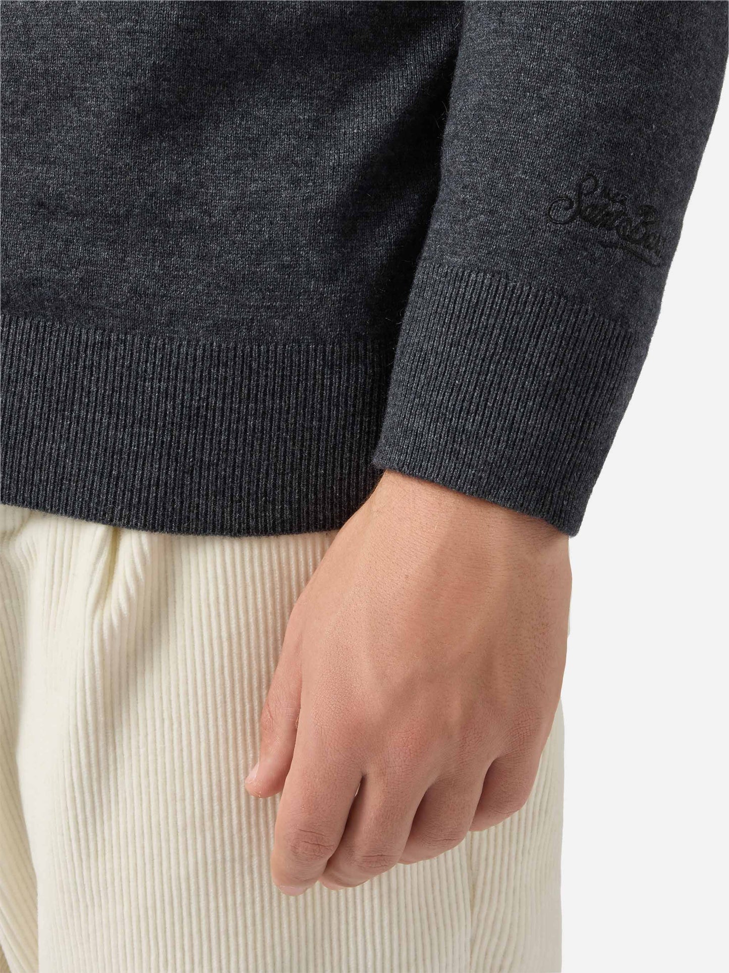 Heron Light sweater with Bartman embroidery