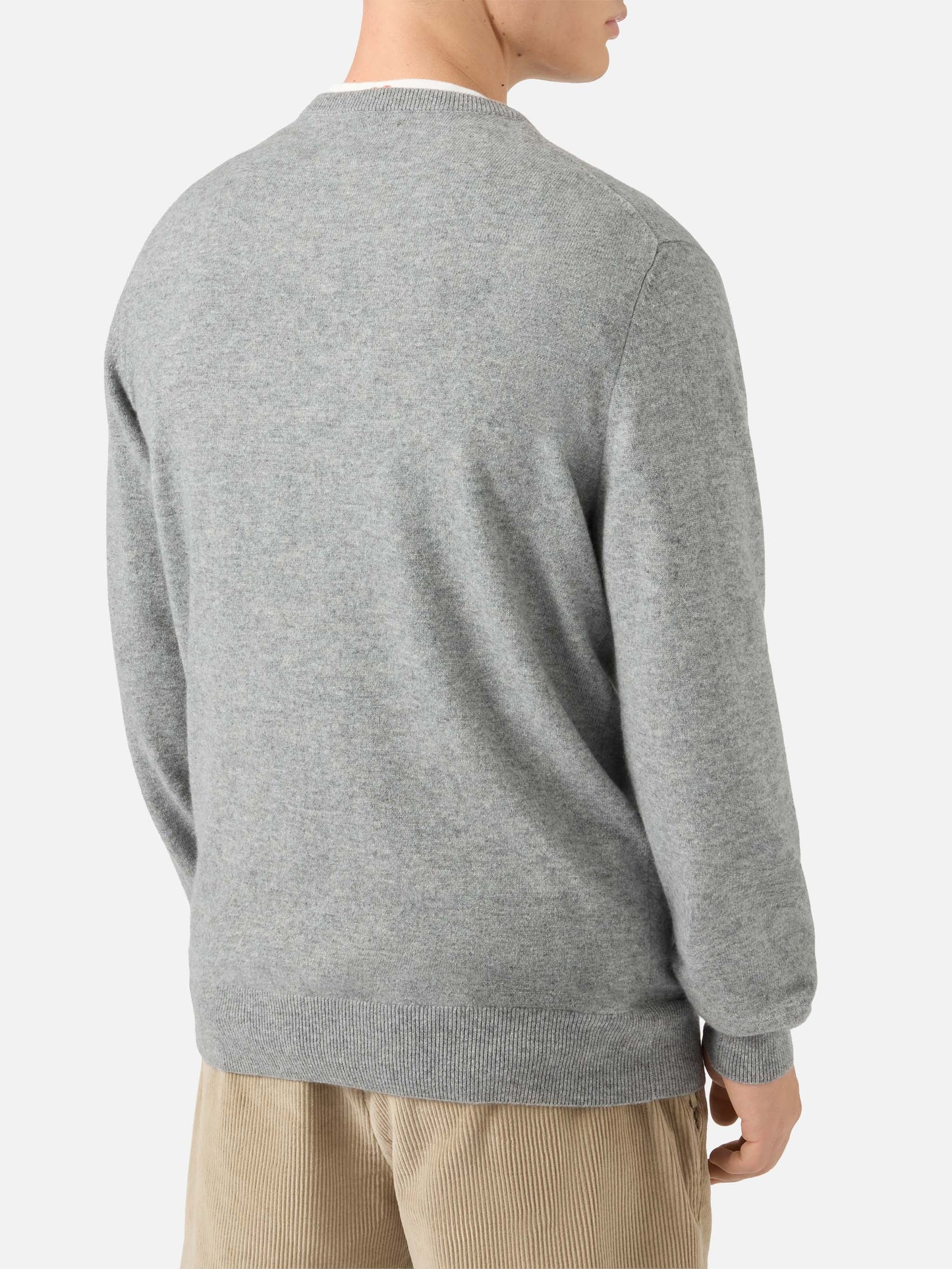 Grauer Heron Light Pullover aus 100 % Kaschmir mit St. Moritz Intarsien | ST. MORITZ TOP OF THE WORLD