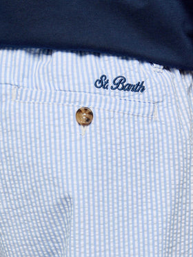 Bermuda Ischia bleu clair en seersucker rayé 