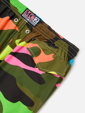 Costume da bambino con stampa mimetica fluo multicolore
